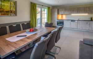 Nice Home In Mariapfarr With Sauna