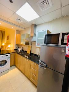 Big Studio Apartment in Dubai Marina Walking to JBR Beach, Cruise and DMCC Metro