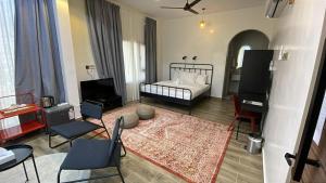 Roghan Hospitality Inn