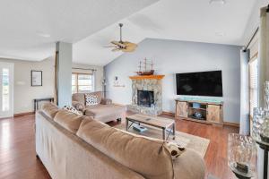 Spacious Hidden Paradise at Lake Norman home