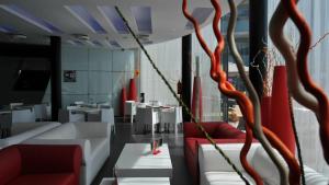 Apolo Suites Rentalmar