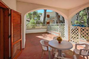 Villa Lupiae by BarbarHouse