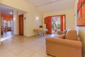 Villa Lupiae by BarbarHouse