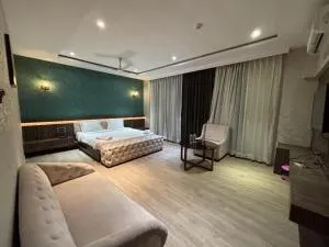 Hotel Elegant INN - Damka