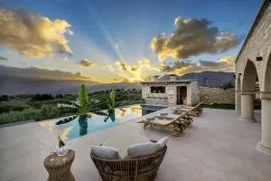 Elegant Villa with Pool & Views - Kalami