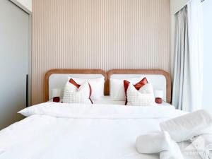 Luxury 1BR at Grande Downtown with Iconic Views