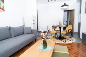 Charming flat with comfy terrace,3001