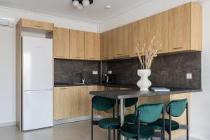 Tranquil 2BR Apartment with Acropolis view by UPSTREET