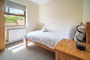 Swift Host - 2 Bedrooms - Apartment - Balcony - Central - River Views