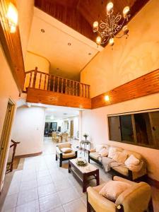 Spacious Family House in Tagaytay with Billiards, Garden, and Courtyard