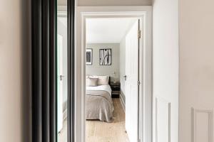 Serenity - Fulham Eve, Sleeps 14