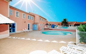 Lovely Home In Le Barcarès With Sauna