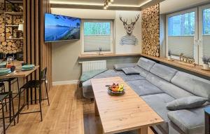 4 Bedroom Gorgeous Home In Ostroda