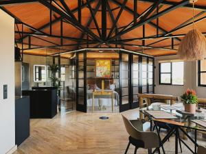 Duplex in chalet with pool