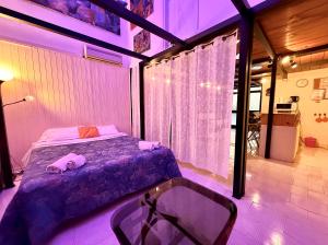 Latelier - mostra sospesa