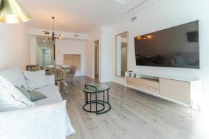 RentitSpain - Playa Granada - TRM 2 Montaña y Mar