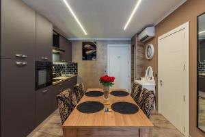 Rubys - By Solea Holiday Homes