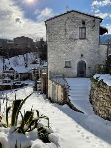 Sleeps up to 7 in the Majella