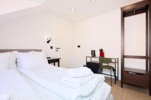 Tudisi Loft Room