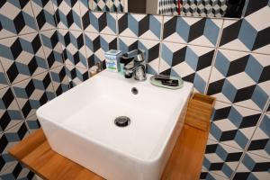 Athens Center luxury Suites 2