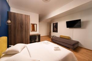 Athens Center luxury Suites 2