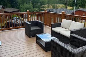 2 Bed Lodge-Sleeps 4-stunning views -Pet Friendly