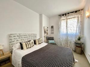 LLOGUER30 El Far, swimming pool and parking