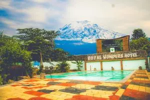 Royal Wonders Hotel - 莫希