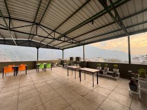 Back Stayz Laxman Jhula