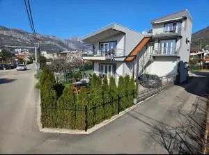 Apartments Ivanovic - Bjeliši