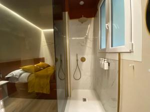 Zimmer mit Queensize-Bett