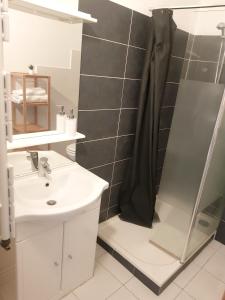 Appartements T2 tout confort, proche de la gare ! : photos des chambres