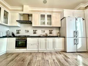 ApartPoltava 1-кімн Елегантна студія в ПРЕСТИЖНІЙ новободові біля СОНЯЧНОГО ПАРКУ