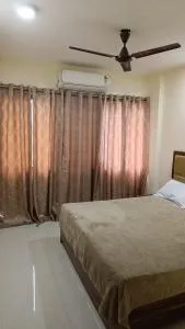 Divine Residency - Āpta