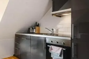 Dinbnb Apartments I Dockside Apartment With Modern Kitchen And Workspace - Laksevåg