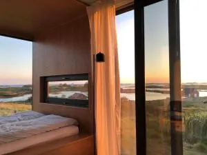 Smøla Sleeping Experience Re-Treats - Steinsøynes