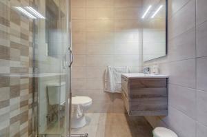 G&V Seafront Apartment in Bugibba