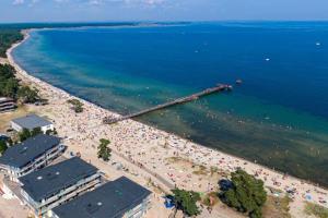 Big sea-loving house close to the beach
