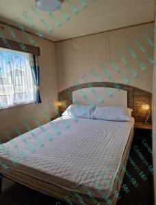 caravan 588 Hillside 19