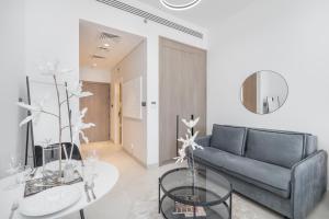 Bright & Modern Studio - Legacy By Sunrise - Arjan