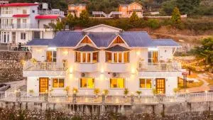 Alaya Stays 2 BHK Villa With Scenic views - Peace - Kāthgodām