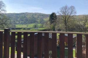 2 Bed Lodge-Sleeps 4-stunning views -Pet Friendly