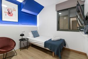 Las Canteras Coastal Rooms - Only adults