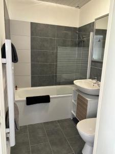 Studio Pivoine avec terrasse a proximité de Metz