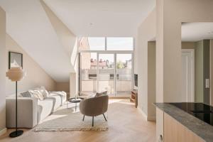 Dinbnb Apartments Grünerløkka I Penthouse with Private Rooftop I 2-Bedroom with Double Queen Room & 2 Bathrooms