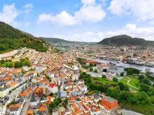 Dinbnb Appartments l 6 min to Bryggen I 67 Sqm in 4th Floor l Views