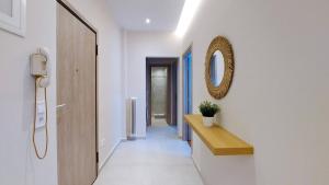 A modern and bright apartment in Kolonaki