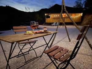 Finca la montaña roja