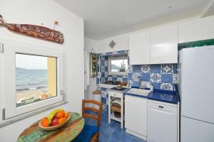 Beach House Ischia - Seafront & Aragonese Castle View -