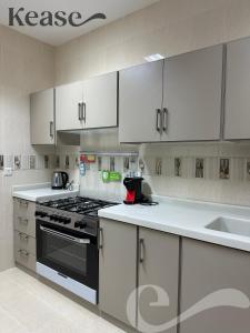 Kease Al-Mutamarat - Timeless History